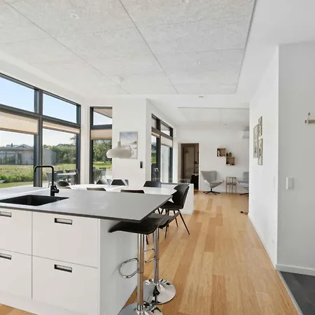 With Comfort Nature Modern Design Semesterbostad *
