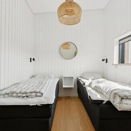 With Comfort Nature Modern Design بيت للعطل *