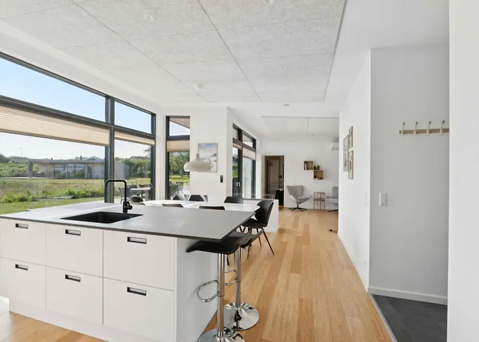 With Comfort Nature Modern Design Feriehus *