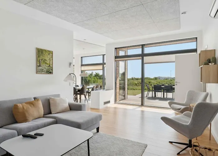 Feriehus With Comfort Nature Modern Design Allinge-Sandvig