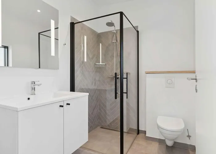 With Comfort Nature Modern Design Feriehus Allinge-Sandvig